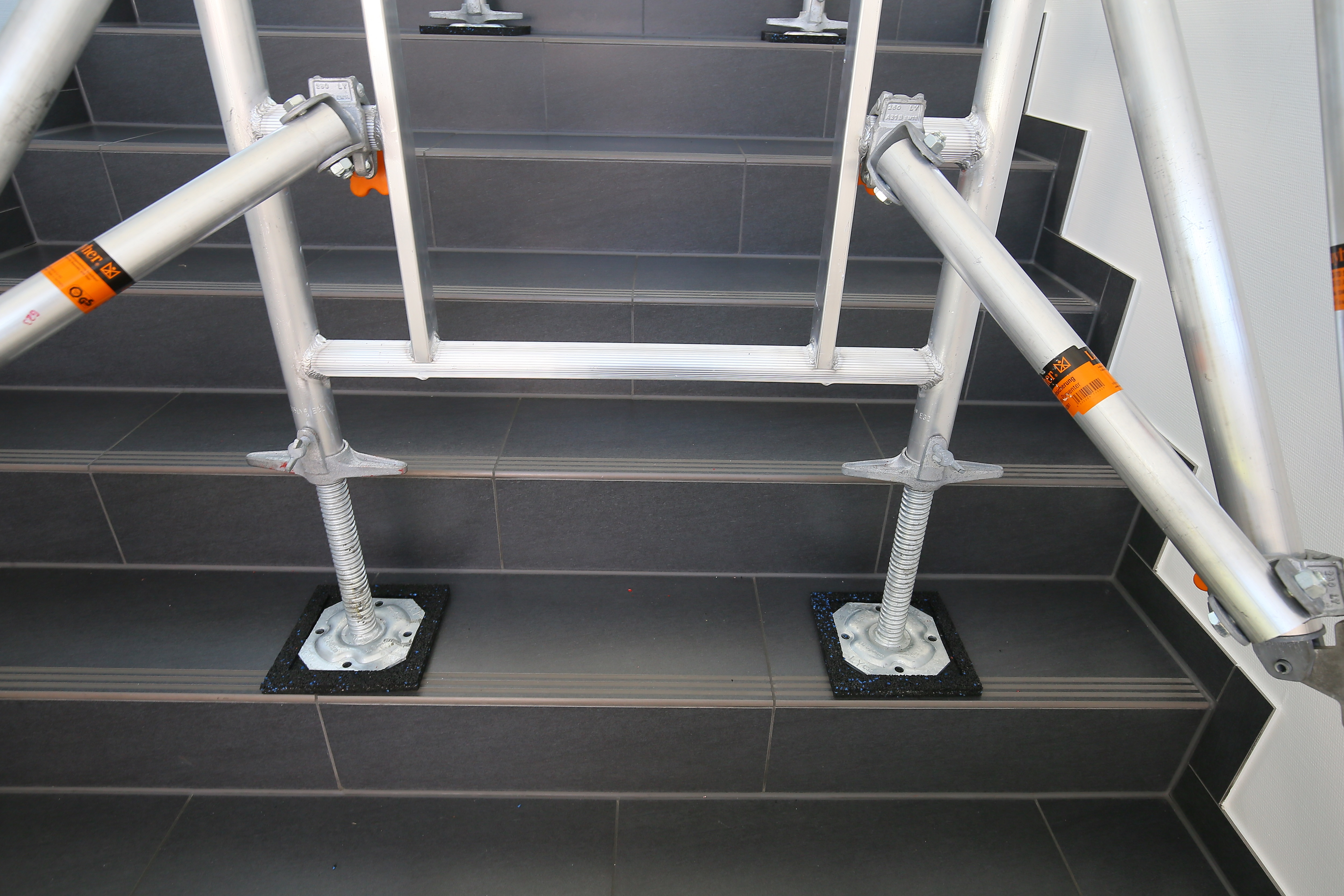 SoloTower Treppen-Kit Treppen-Kit TYP 1 mit einem Durchgang