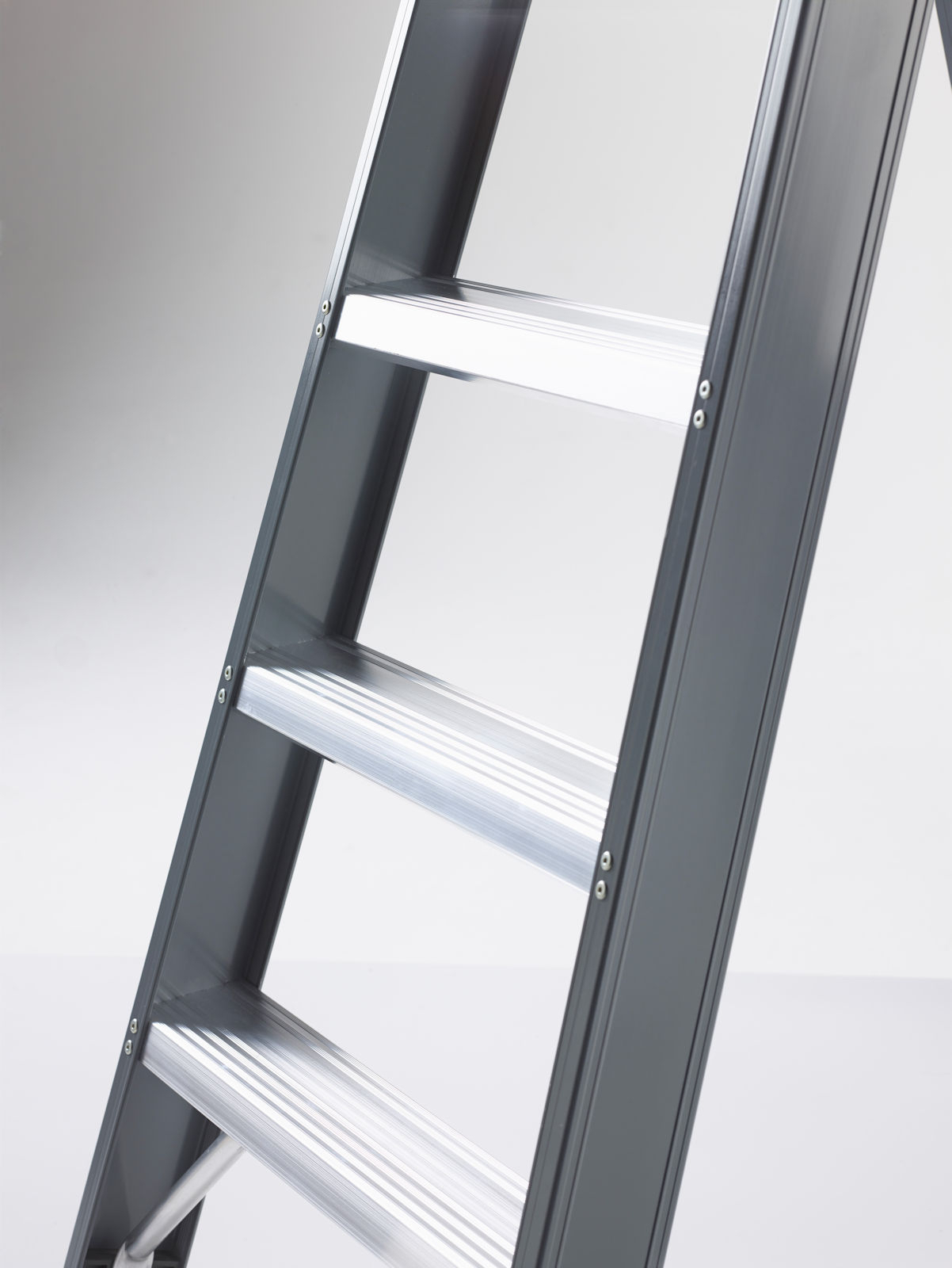 Falco FEO Stufenstehleiter, 4 Stufen