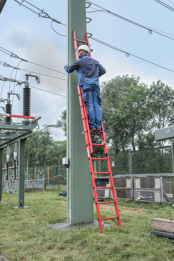 Sprossen-Schiebeleiter 2-teilig GFK ohne Traverse, 2 x 8 Sprossen