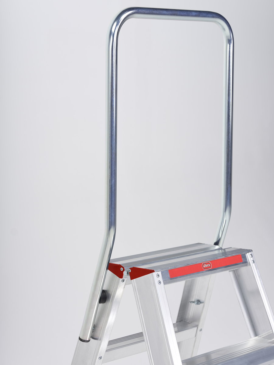 Sierra SDO- beidseitig begehbare Stufenstehleiter aus Aluminium Sierra SDO Stufenstehleiter, 3 Stufen