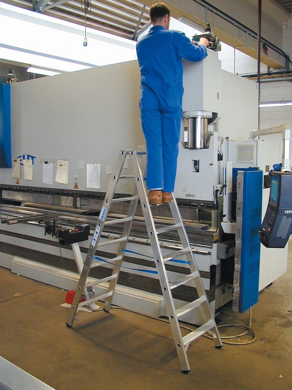 Stabilo Stufen-Doppelleiter 2x8 Stufen Stabilo Stufen-Doppelleiter 2x8 Stufen