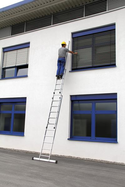 Aluminium-Schiebeleiter 3-teilig mit Standard-Traverse Aluminium-Schiebeleiter 3-teilig mit Standard-Traverse - 3x8 Sprossen