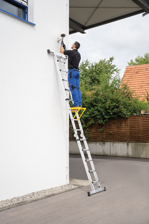 Teleskopleiter 4-teilig mit Traverse, 4 x 5 Sprossen