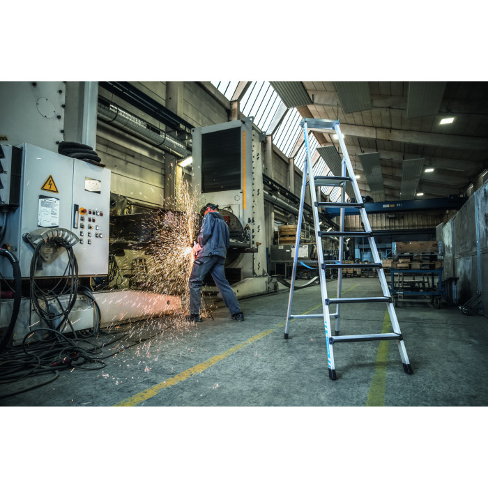 Comfortstep S, Geschraubte Stufen-Stehleiter, 3 Stufen einschl. Plattform