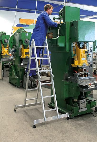 Anwendung Vielzweckleiter 4-teilig mit nivello®-Traverse - 2x2+2x3 Sprossen
