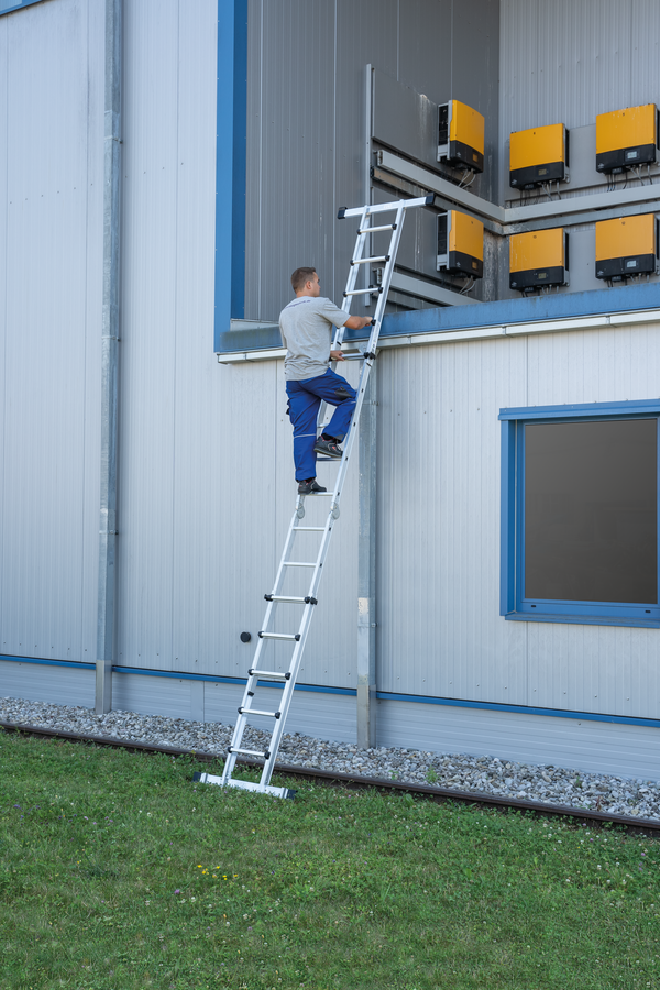 Teleskopleiter 4-teilig mit Traverse, 4 x 5 Sprossen