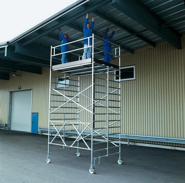 Aluminium-Klappgerüst mit Dreifach-Plattform, Arbeitshöhe 4,35 m, Gerüsthöhe 3,35 m