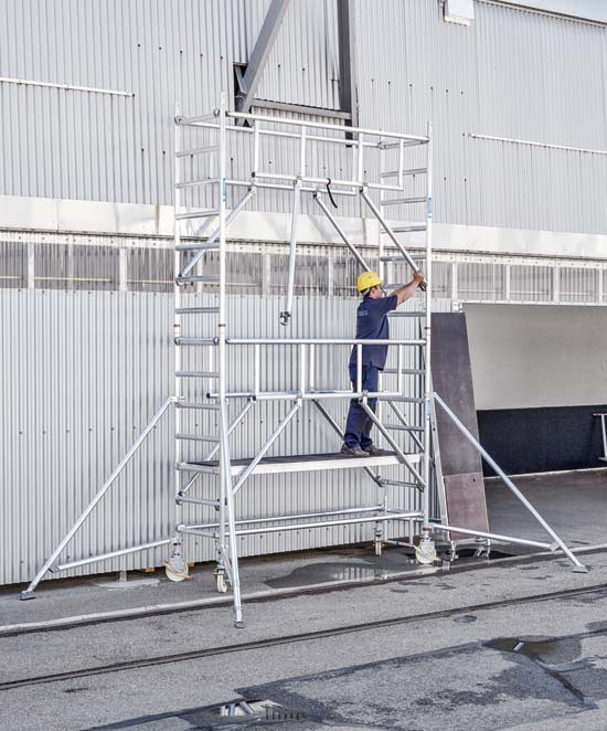 MultiTower S-PLUS 1T, Fahrgerüst mit Auslegern, 0,75 x 1,80 m - Standhöhe 11,20 m