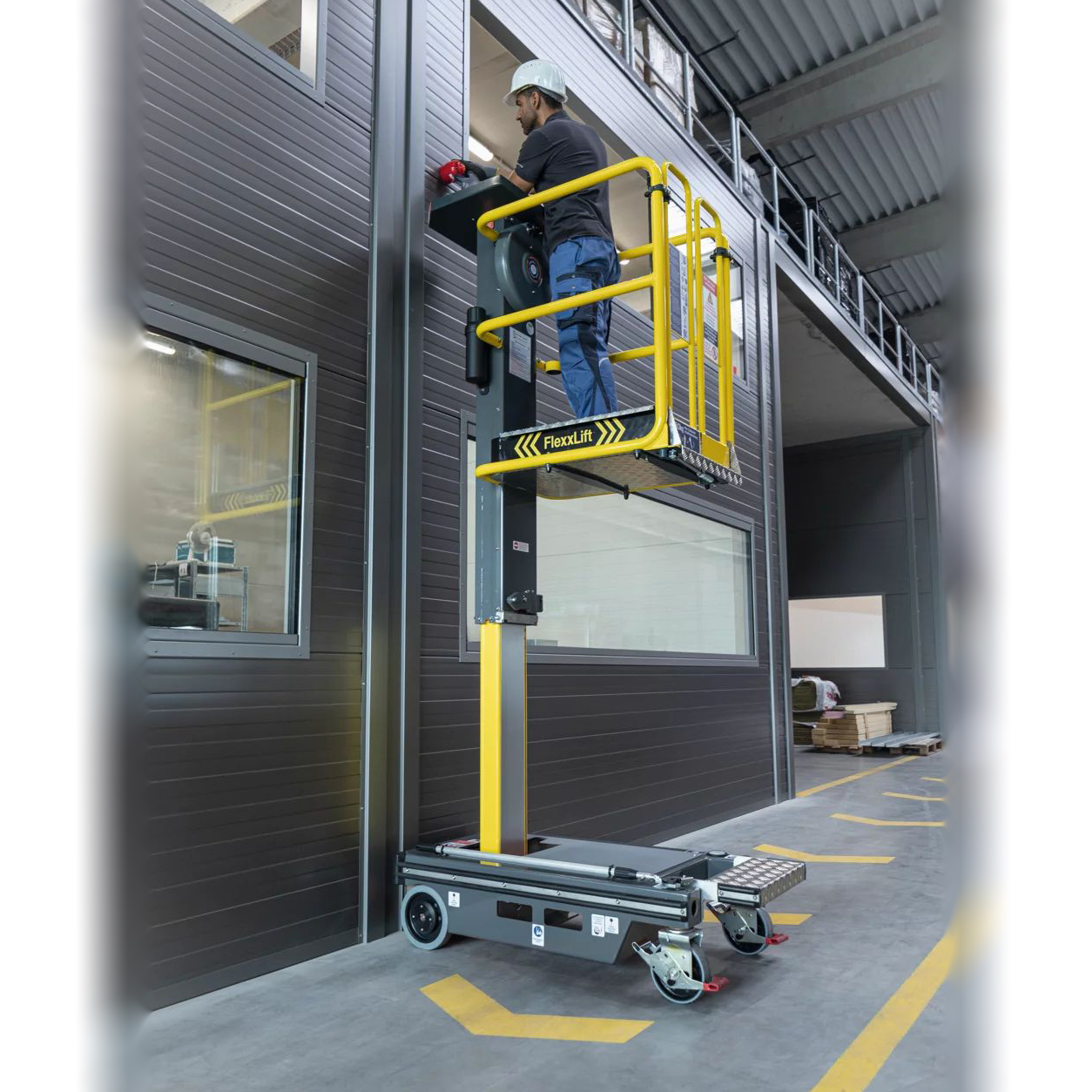 FlexxLift 1.5, Arbeitshöhe 3,5 m FlexxLift 1.5, Arbeitshöhe 3,5 m