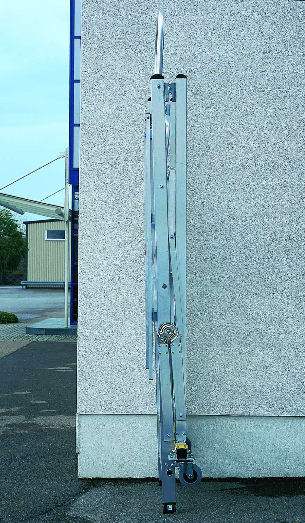 Aluminium-Podestleiter fahrbar, klappbar Aluminium-Podestleiter, fahrbar, klappbar, 5 Stufen