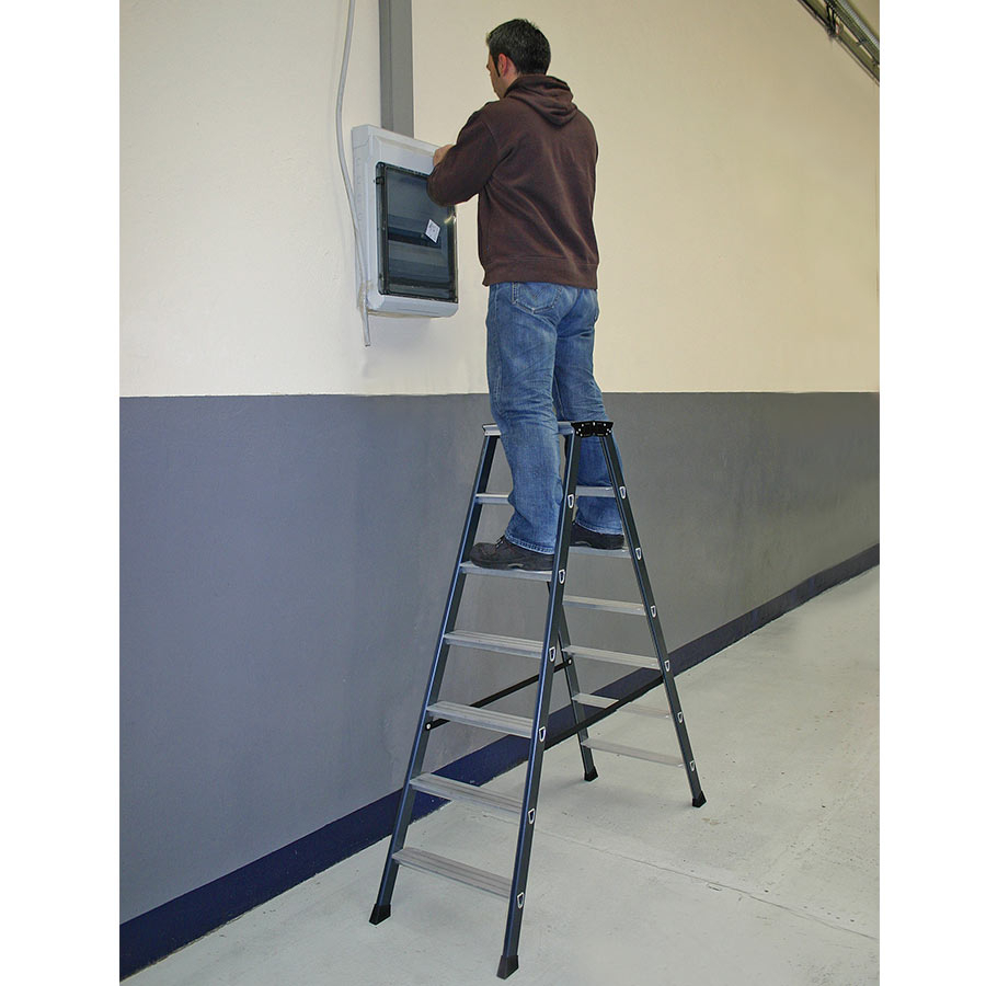Monto Stufen-Doppelleiter SePro D eloxiert 2x7 Stufen