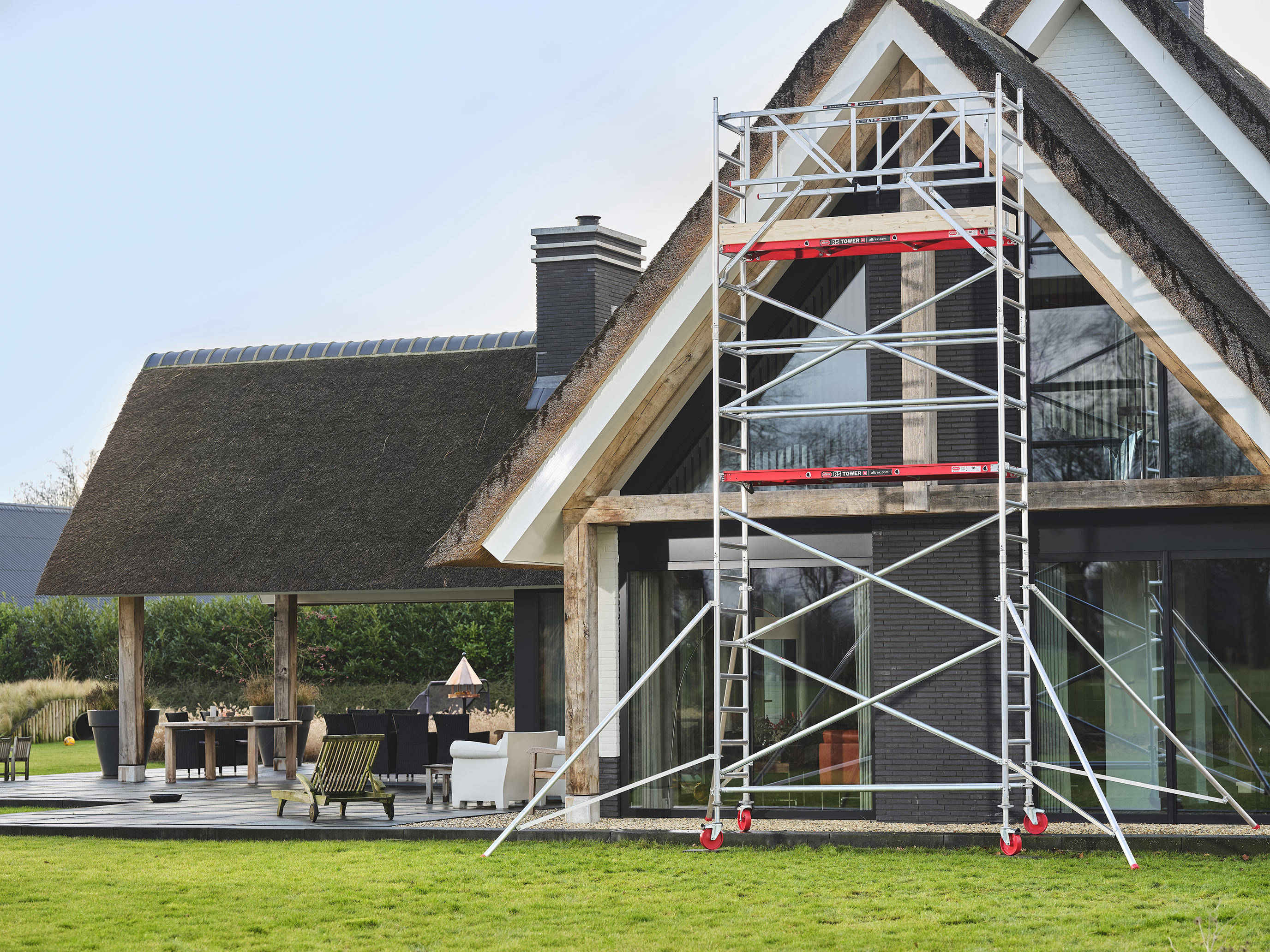 FAHRGERÜST RS Tower 41 schmal - Breit 0,75 m Holz Länge 1,85m Standhöhe 2,20m