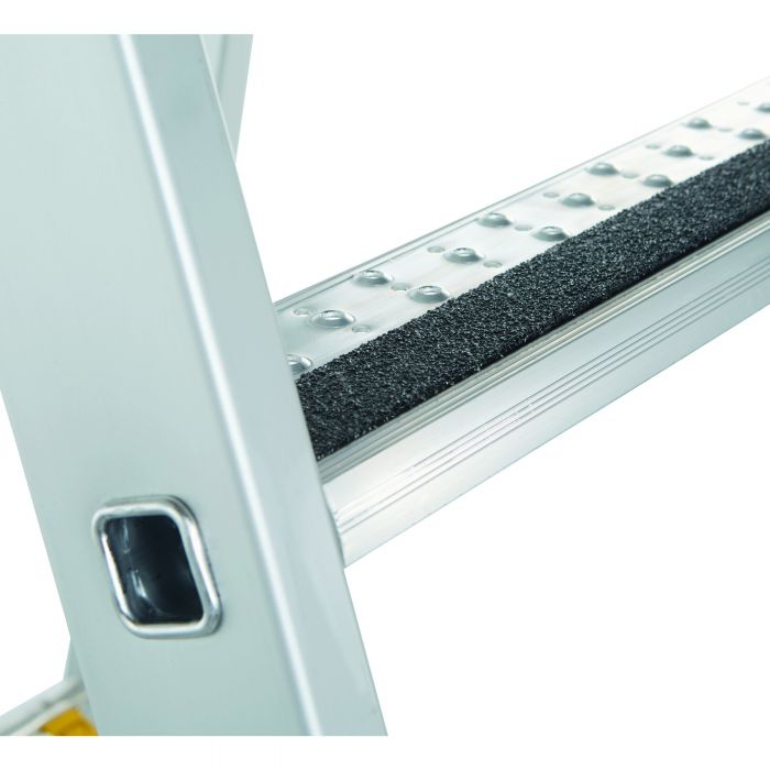 R13step B, Gebördelte Stufen-Stehleiter R13step B, Gebördelte Stufen-Stehleiter, 2x12 Stufen