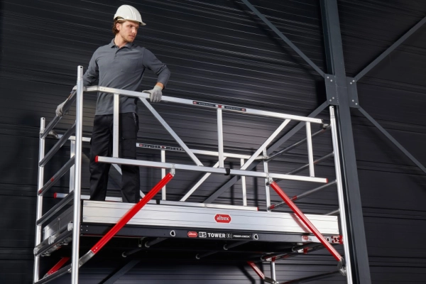 RS TOWER 52 Fahrgerüst - 5.20 m Arbeitshöhe - 1.35 m breit - 2.45 m Holzplattform - Safe-Quick® + Streben RS TOWER 52 Fahrgerüst - 5.20 m Arbeitshöhe - 1.35 m breit - 2.45 m Holzplattform - Safe-Quick® + Streben