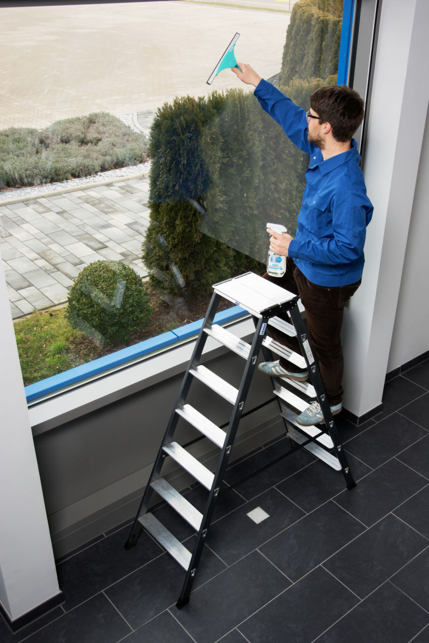MONTO Stufen-Doppelleiter SePro D eloxiert 2x3 Stufen MONTO Stufen-Doppelleiter SePro D eloxiert 2x3 Stufen